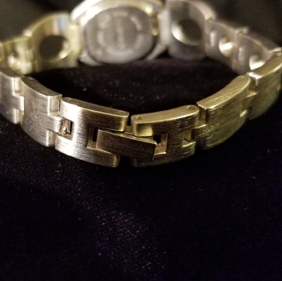 CARDINI LADIES WATCH - Picture 3 of 4